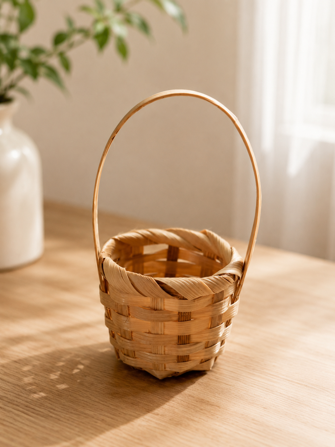 Tiny Rattan Flower Baskets