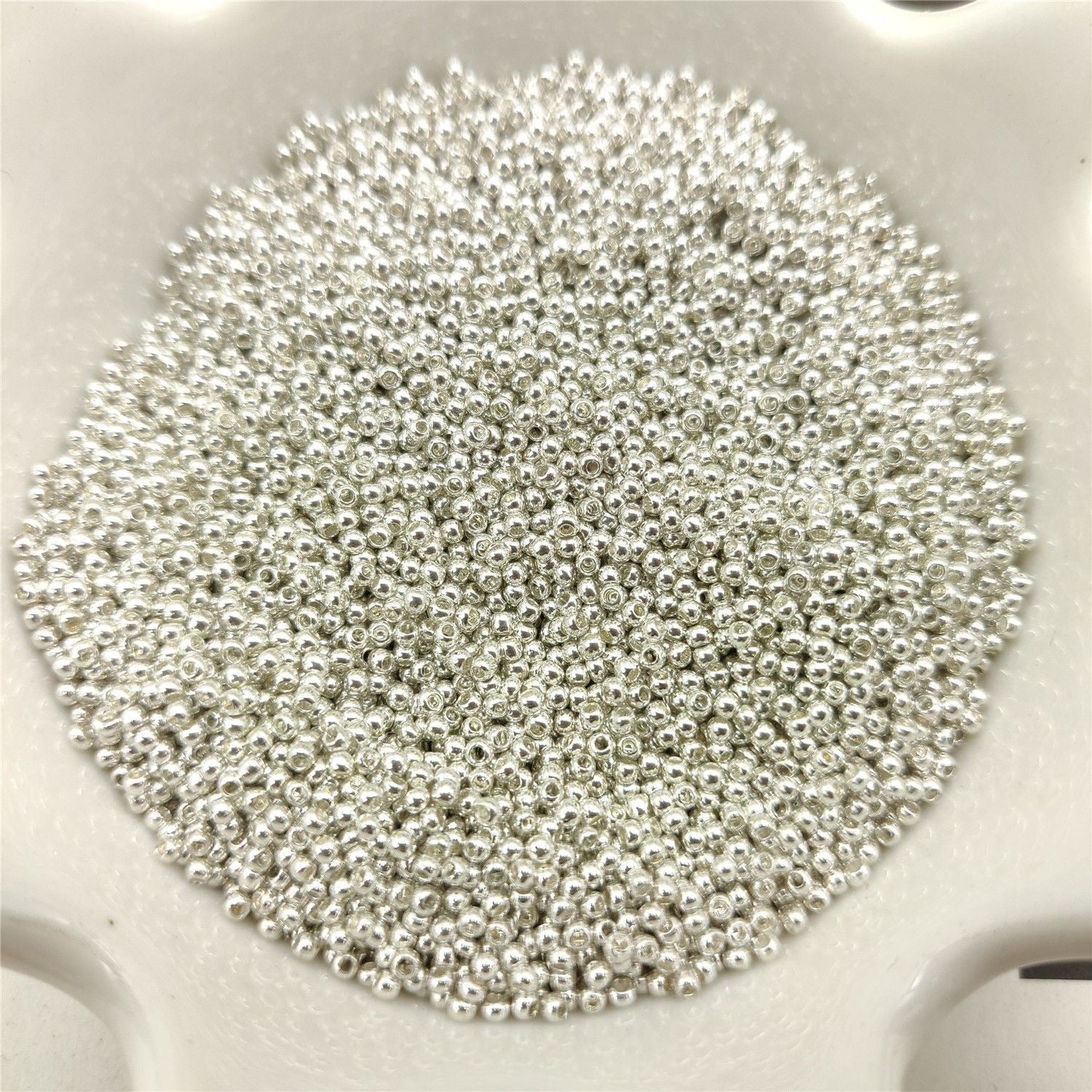 【NEW】3.2mm Silver & Gold Round Spacer Beads