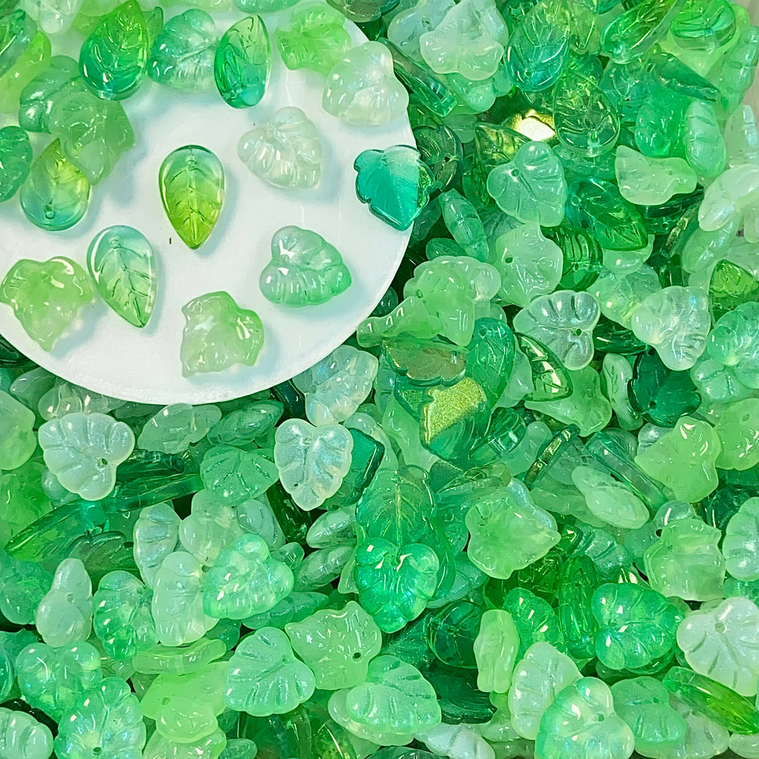 【New】14*15mm Green Glass Leaf