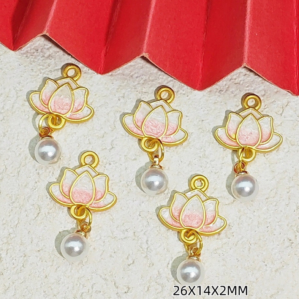 【NEW】Jewelry Accessories SandGold Lotus Charms