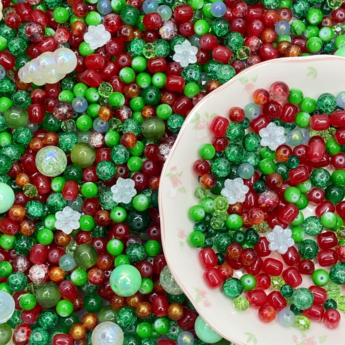 【NEW】Mary Christmas Mix Glass Beads